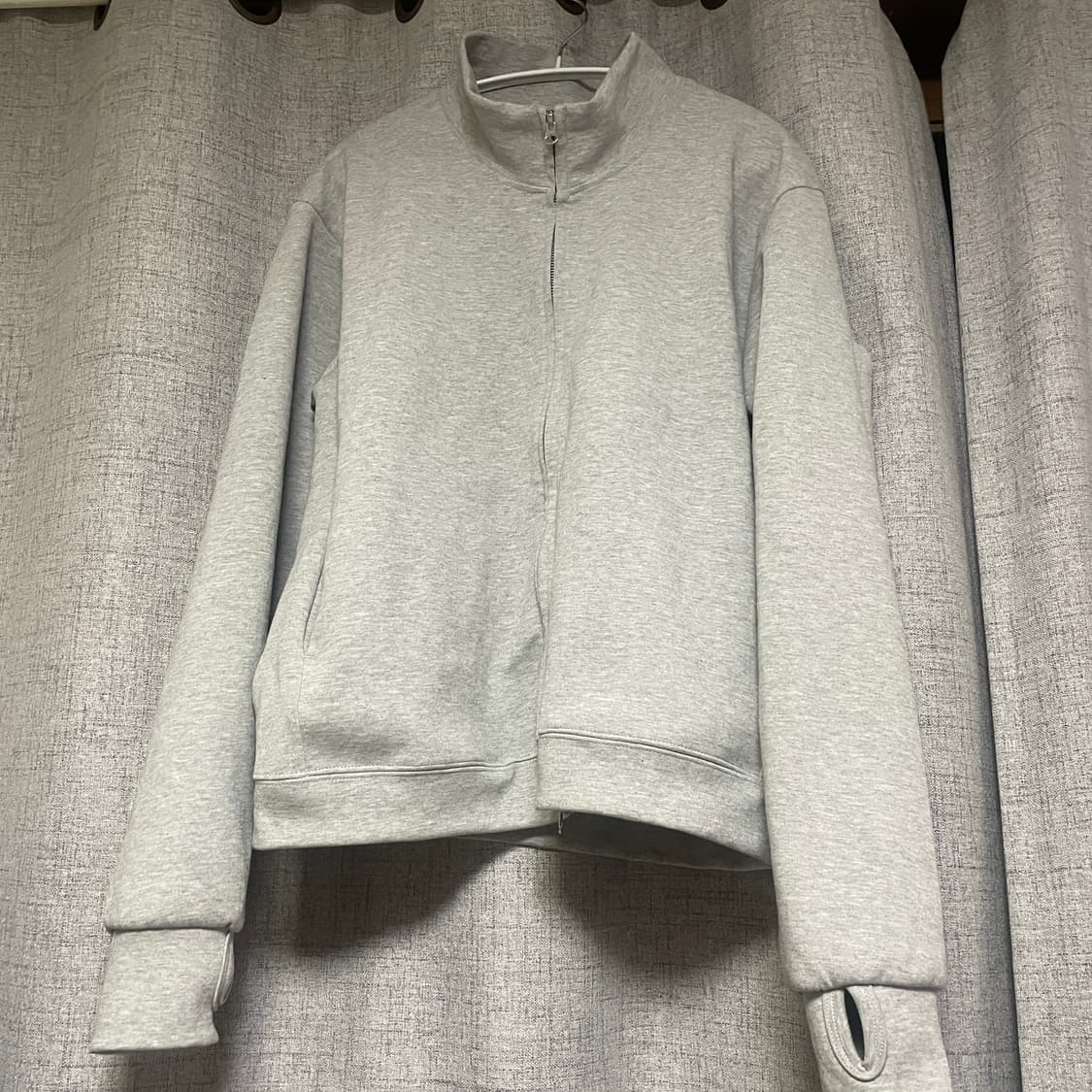 [S] 제로 풀 집 핑거 홀 스웨트 셔츠 멜란지 그레이 상품이미지2