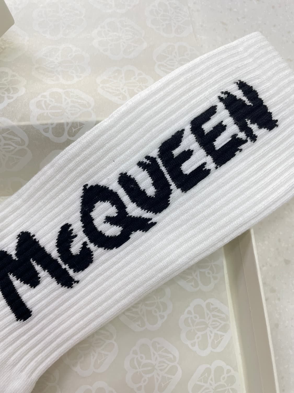 새상품 알렉산더 맥퀸 양말 화이트 삭스 상품이미지3