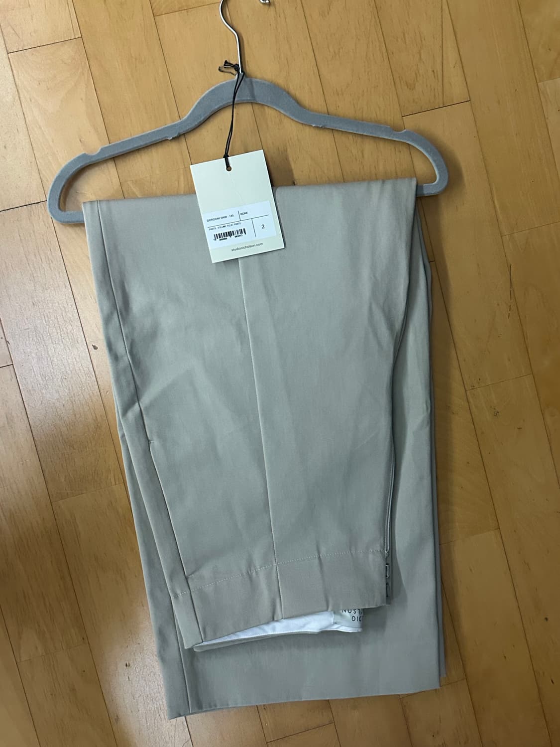 스튜디오 니콜슨 도르도니 dordoni 본 색상 상품이미지2