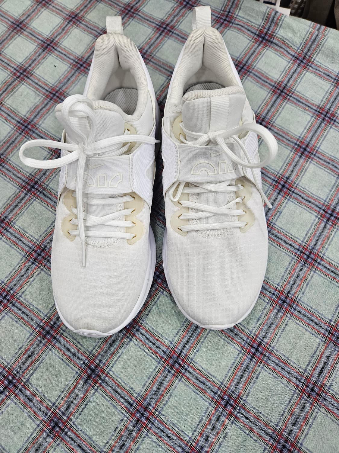 나이키 에어맥스 벨라 TR5 화이트 트레이닝화  US6 상품이미지1