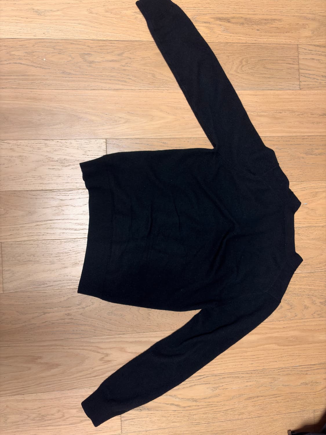 꼼데가르송 V넥 레드하트 블랙 가디건 팔아요! 상품이미지4