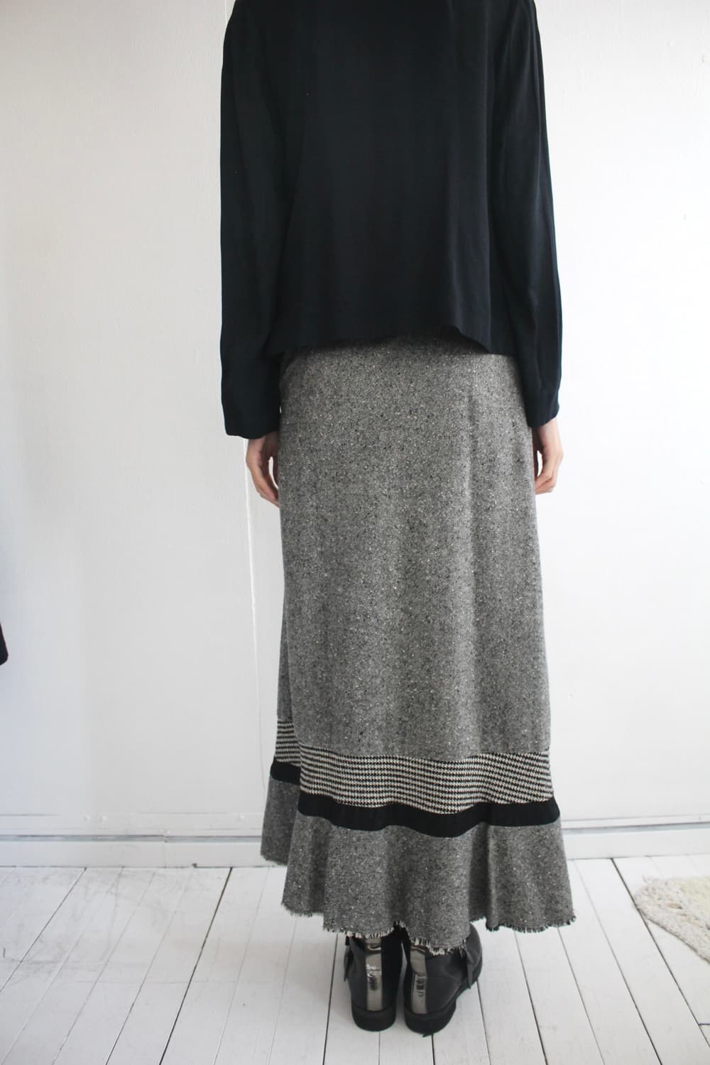 tricot multi fabric layer wool skirt 상품이미지6