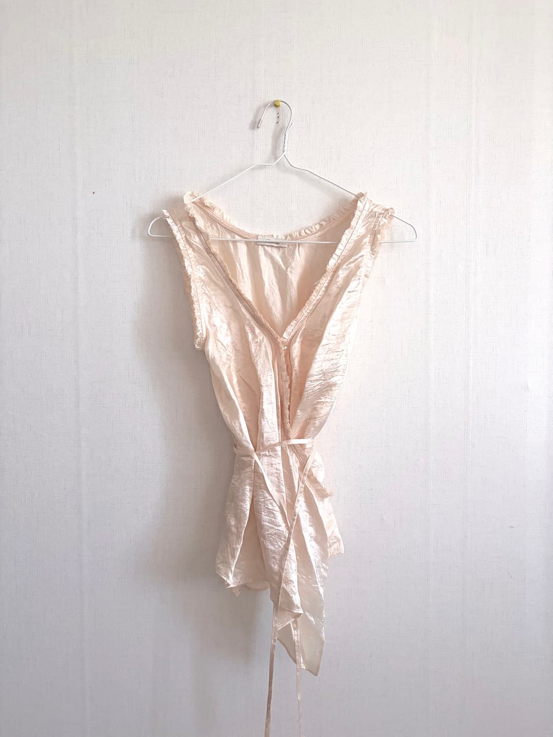 리본빛 Tippy Shirring Blouse Peach 상품이미지3