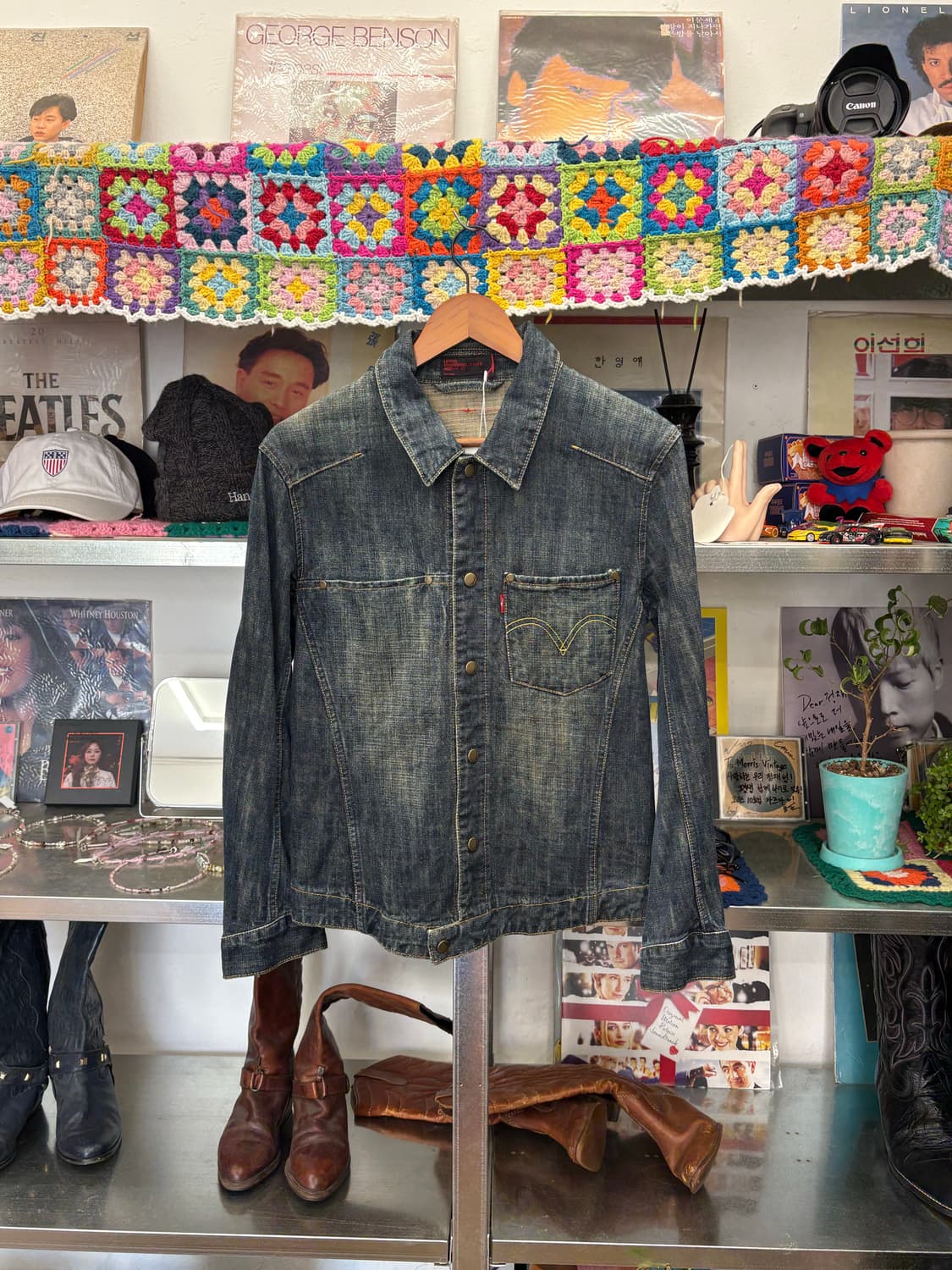 리바이스 엔지니어드 워시드 데님 자켓 상품이미지1