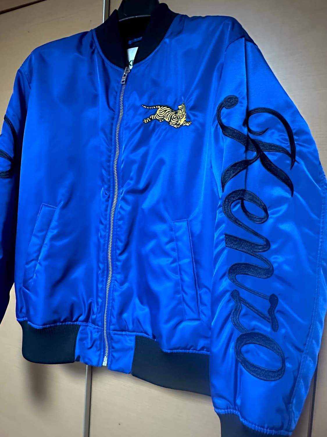 겐조(KENZO) 타이거 자수 새틴 봄버 재킷(M) 상품이미지2