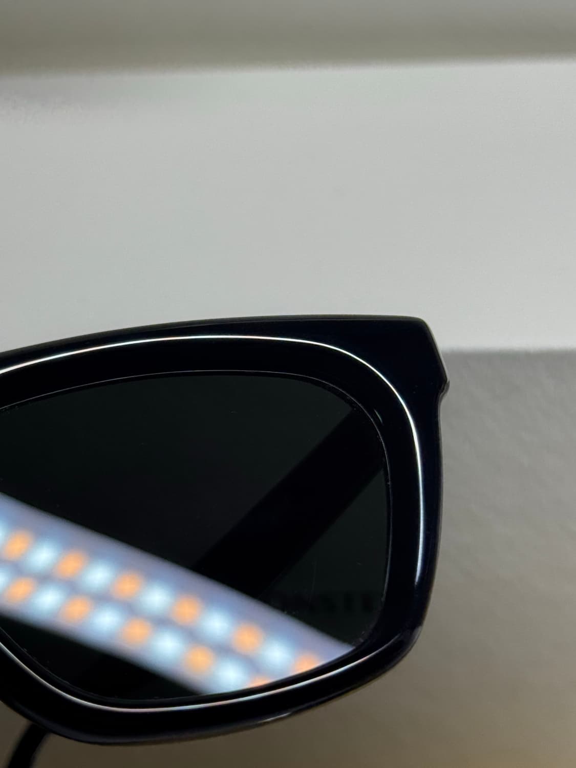 젠틀몬스터 HUE 휴이 (풀박스,새컨디션급) 상품이미지3