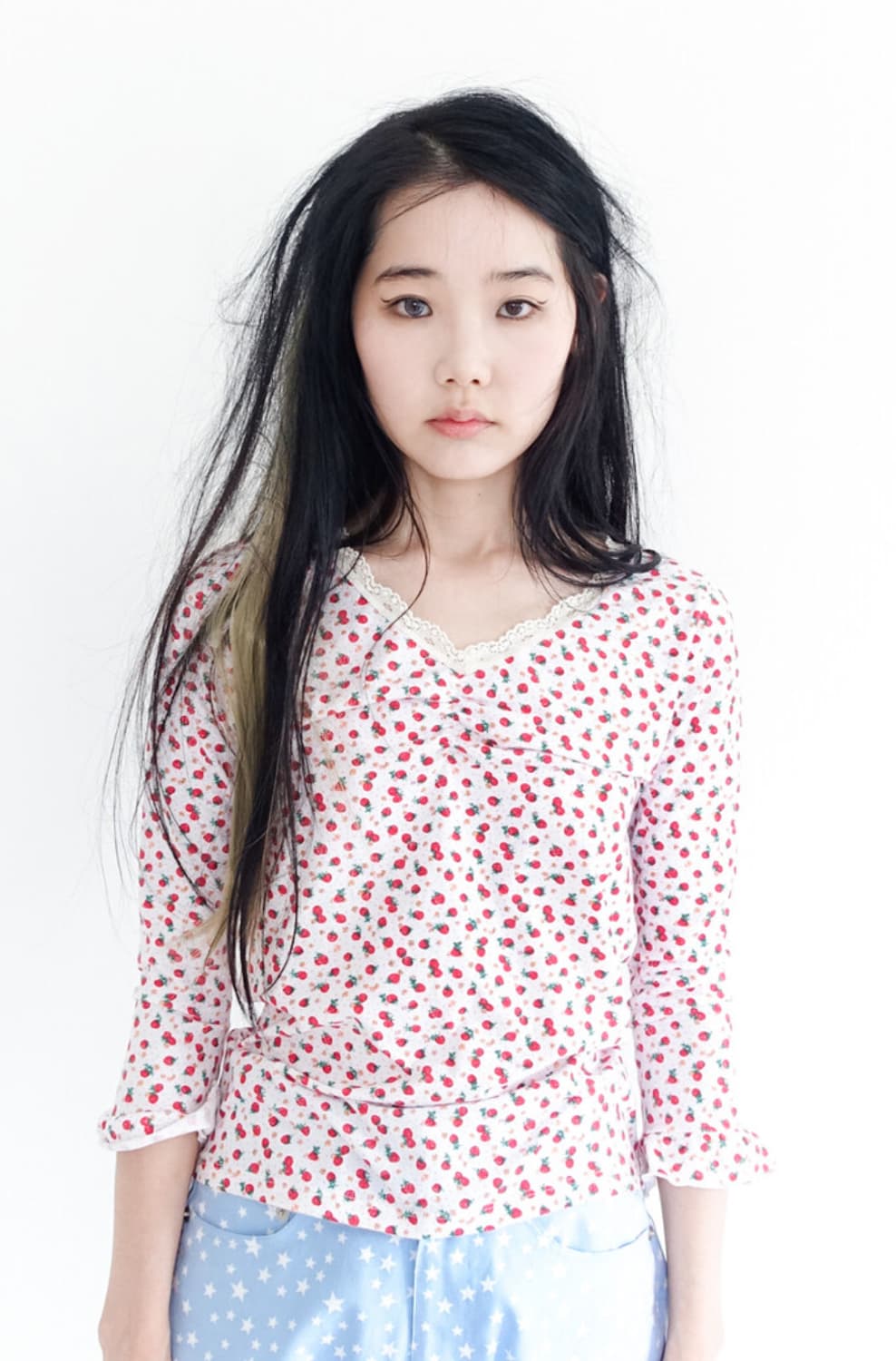 샵페어리 스트로베리 티셔츠 아이보리 상품이미지1