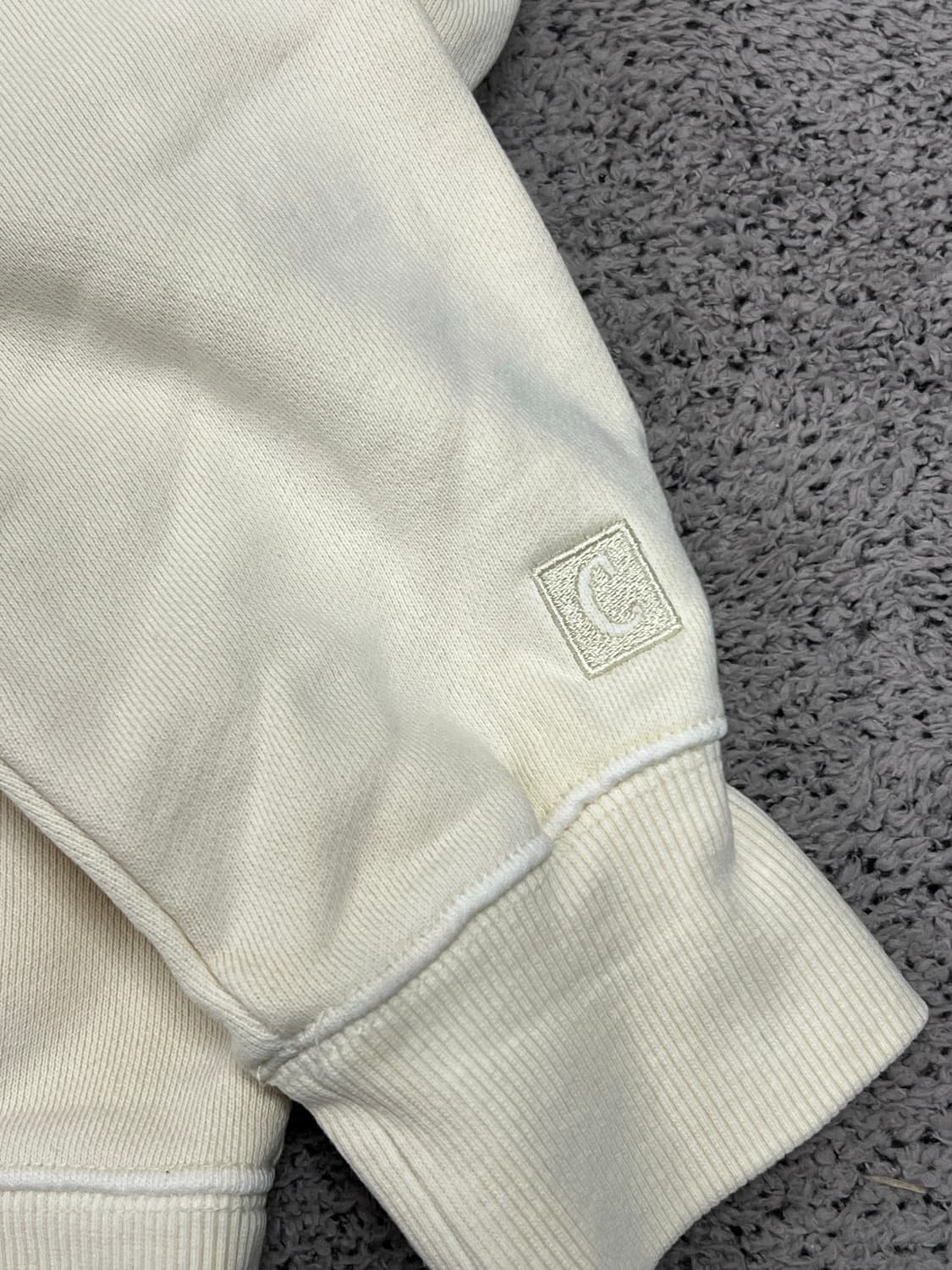 (85) 커버낫 C로고 맨투맨 크림 상품이미지2