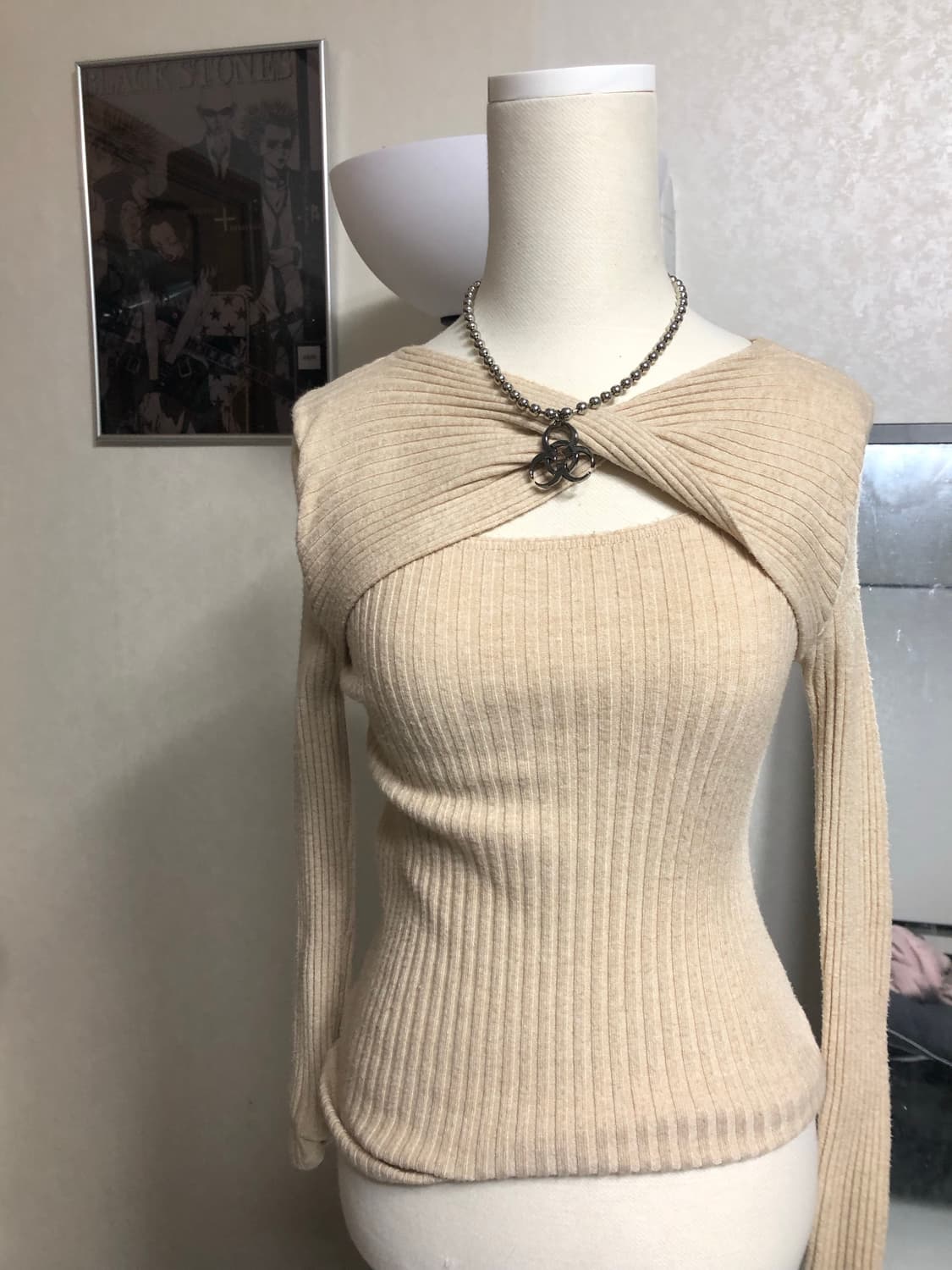 트임 베이지 슬리브 골지 니트 상품이미지1