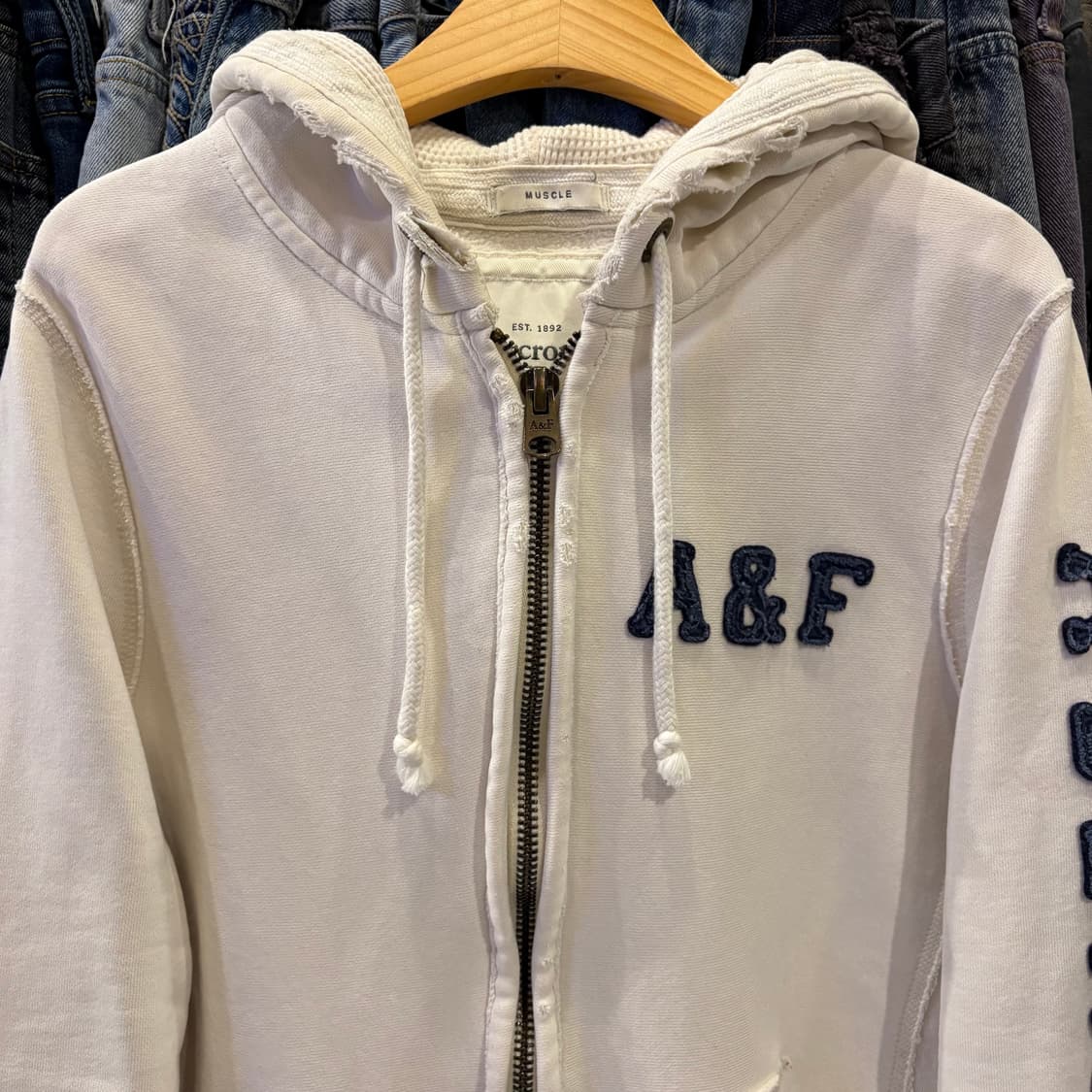 아베크롬비 화이트 후드집업 상품이미지4