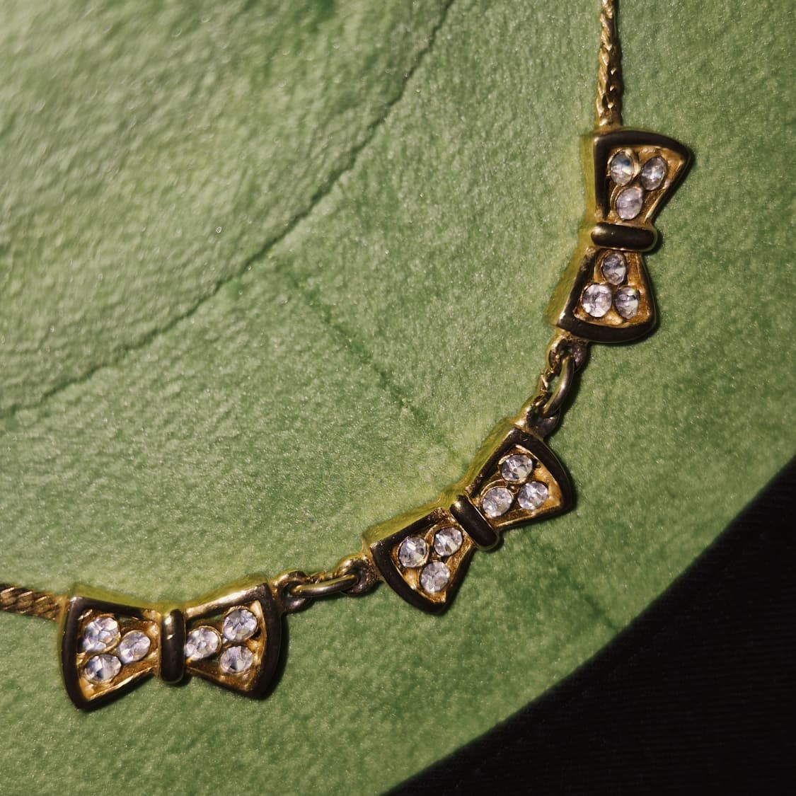 90s 프랑스 꾸레쥬 리본 크리스탈 초커 상품이미지6