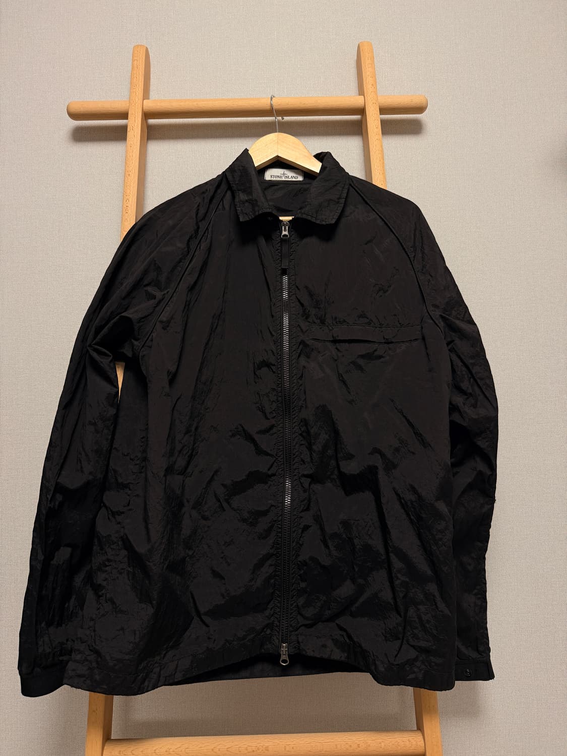 스톤아일랜드 나일론메탈 오버셔츠 판매합니다 상품이미지1