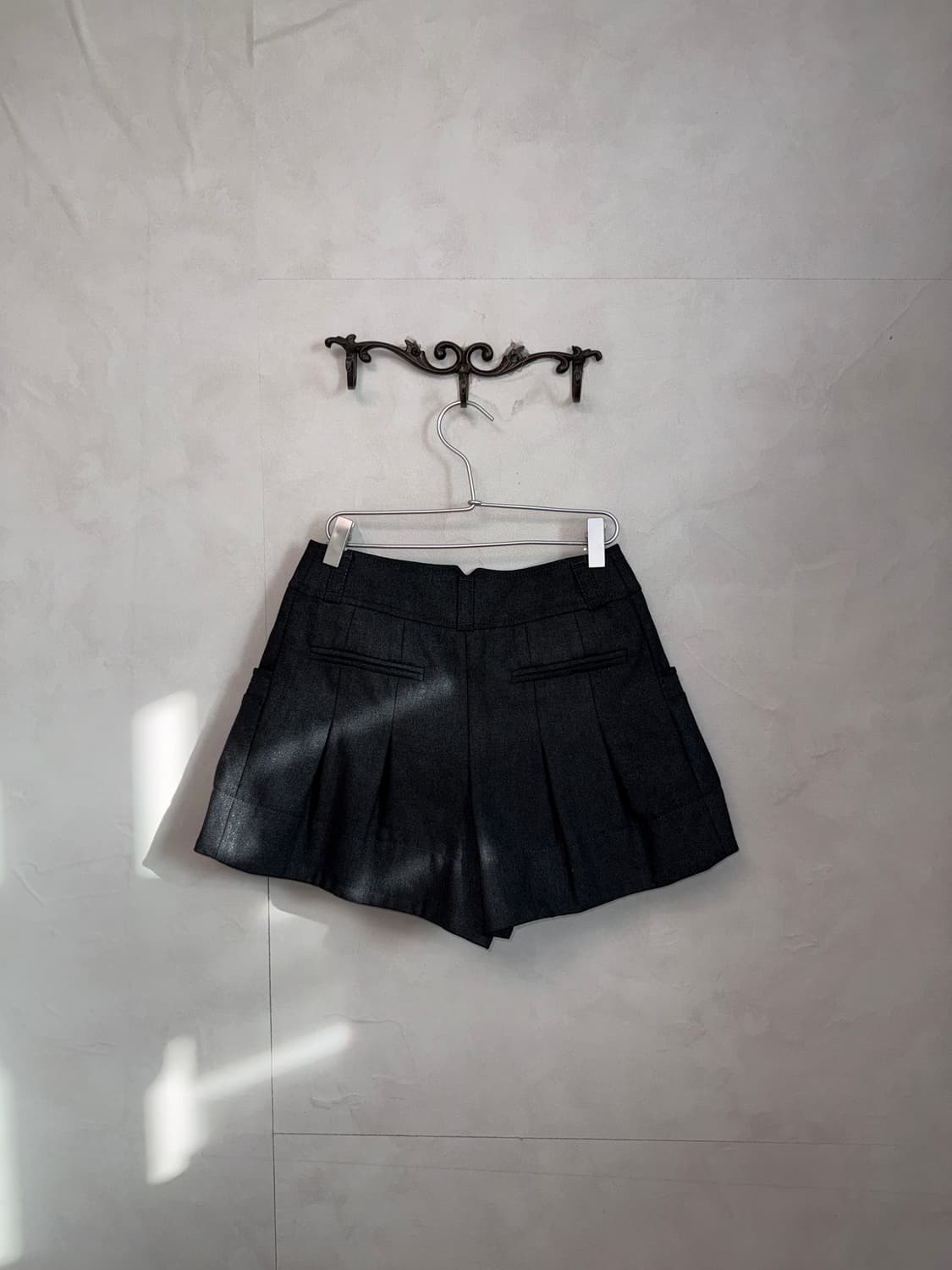 O’2ND charcoal pumpkin pleats shorts 상품이미지3