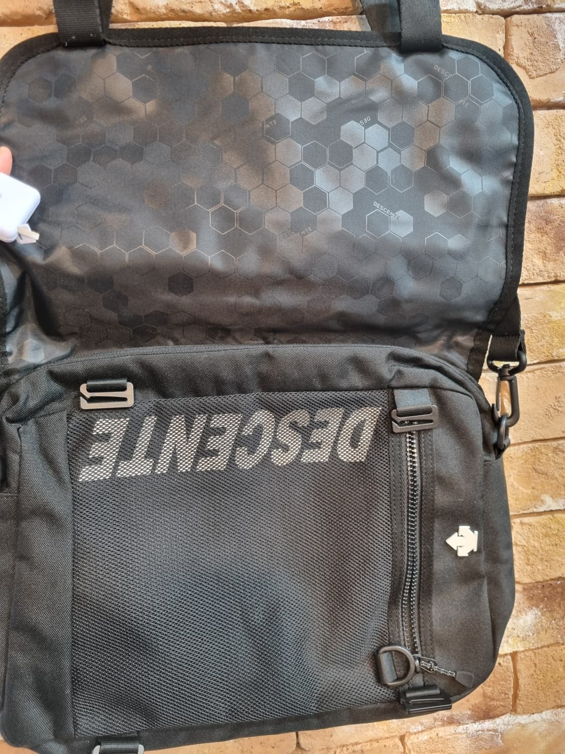 데상트 메신저백 상품이미지4