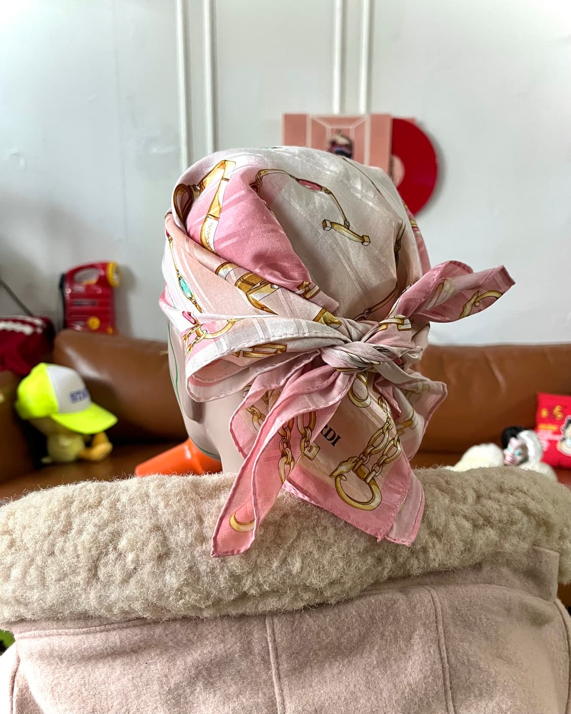 1980-90s TRUSSARDI Italian Silk Scarf 상품이미지5