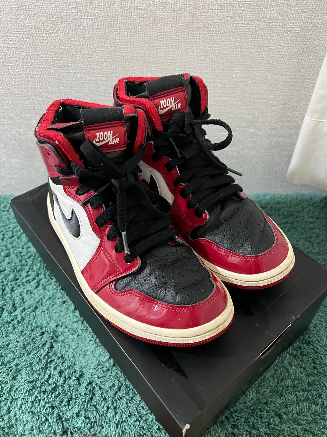 조던 1 줌 에어 컴포트 짐레드 블랙 상품이미지2