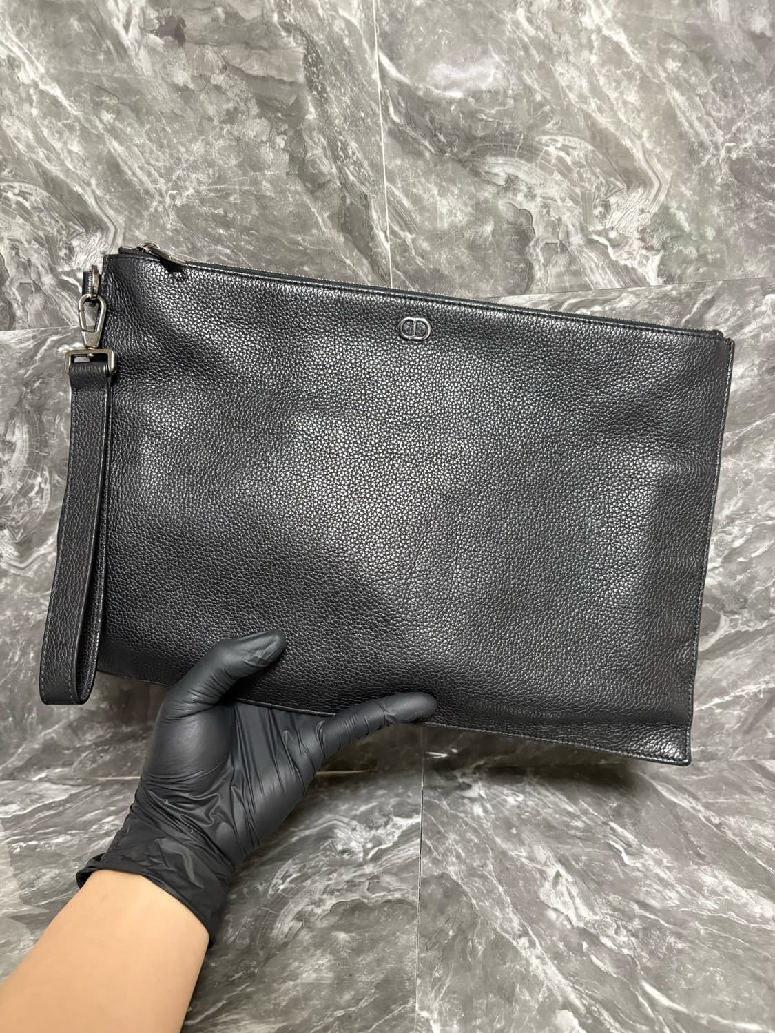 디올 A4 CD로고 레더 클러치 상품이미지1