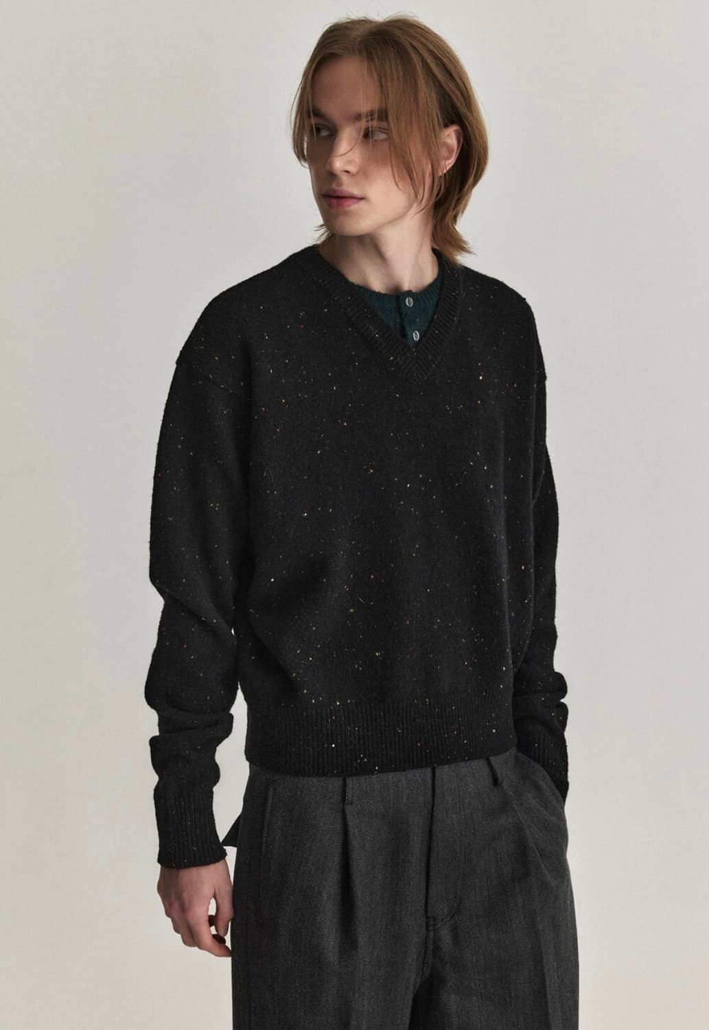 웨이비니스 헨리 오버 브이넥 니트 블랙그린 2 상품이미지2