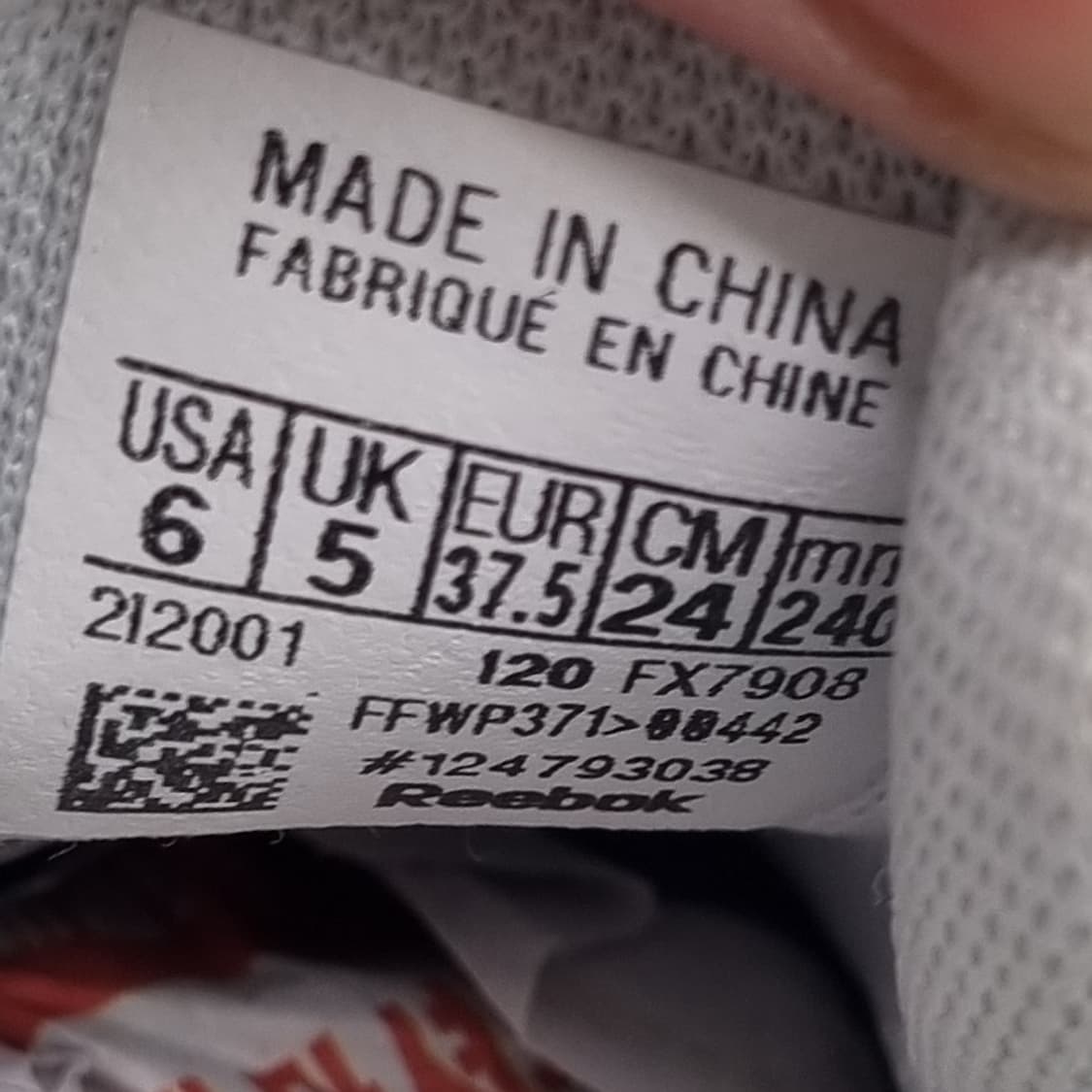 리복 로얄 컴플리트 여성스니커즈240  상품이미지6