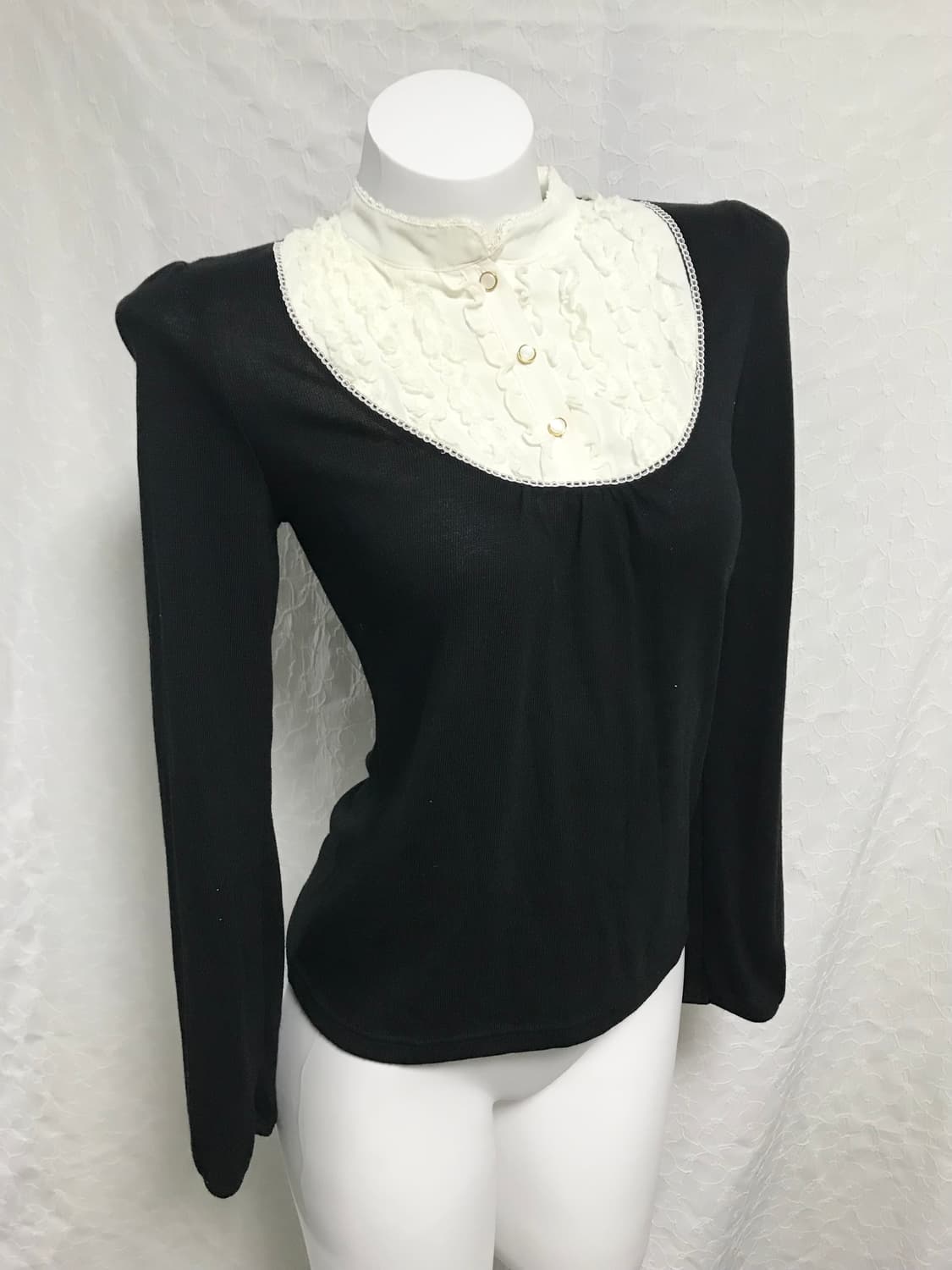 빈티지 로걀 프릴 레이스 니트 롱슬리브 탑 상품이미지1