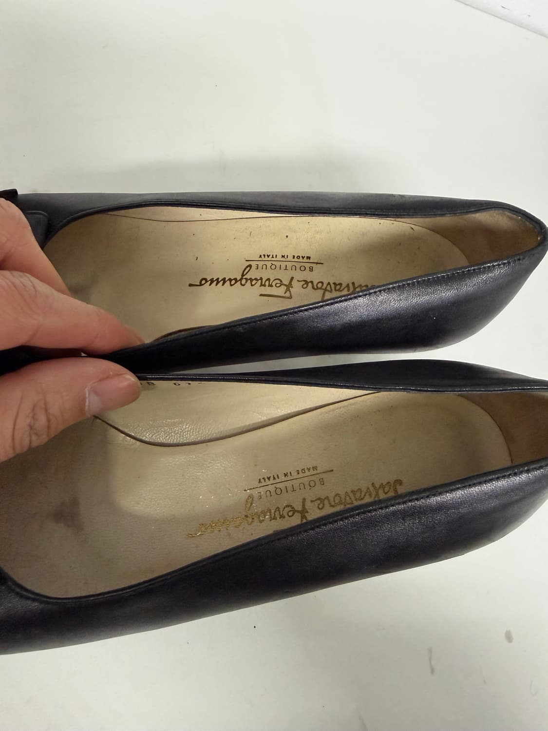 정품) 페라가모 여성 간치니 블랙 로퍼 구두 5.5 상품이미지7