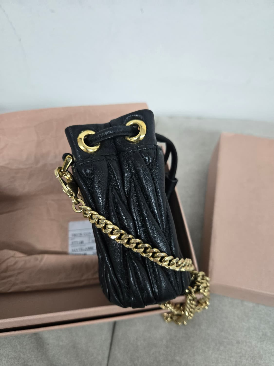 [보증서 정품] 미우미우 미니 버킷백 상품이미지1