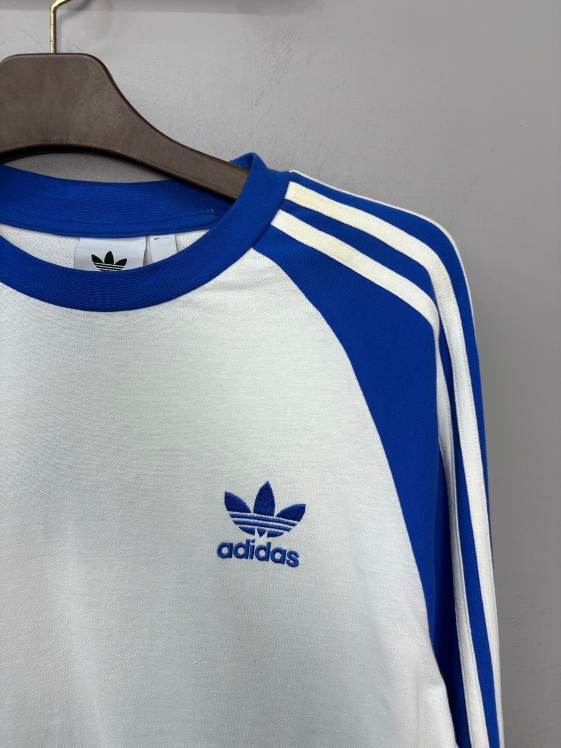 아디다스 스트라이프 나그랑 롱 슬리브 A2981 상품이미지3