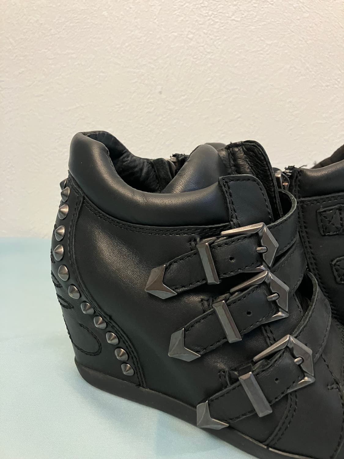 Ash 아쉬 스터드 버클 스니커즈 웨지힐 운동화 키높이 스니커즈 y2k 상품이미지2