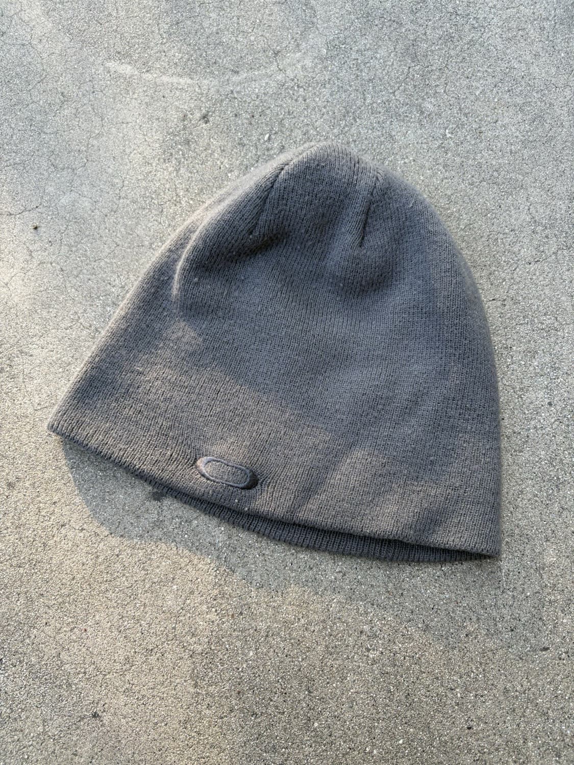 오클리 O 로고 니트 비니 그레이 상품이미지1
