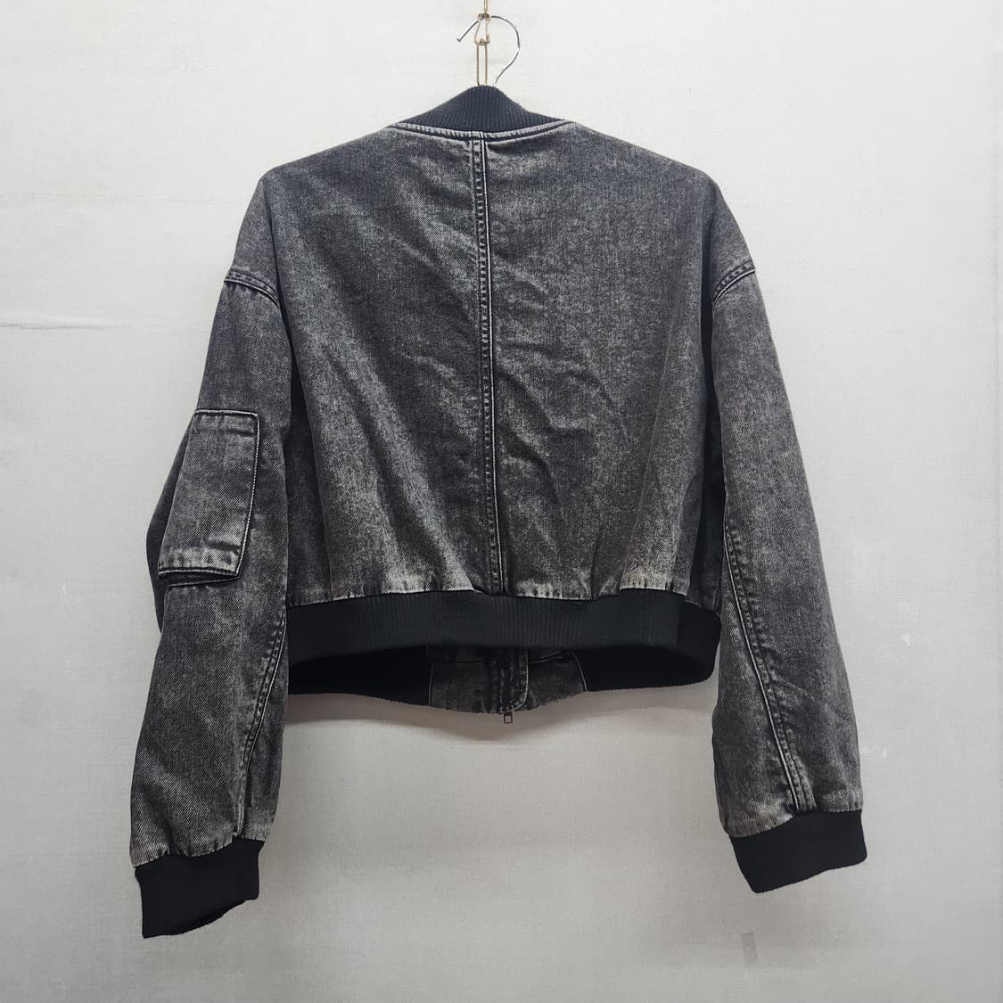 에잇세컨즈 워싱 흑청 크롭 데님 투웨이 자켓 L 상품이미지3