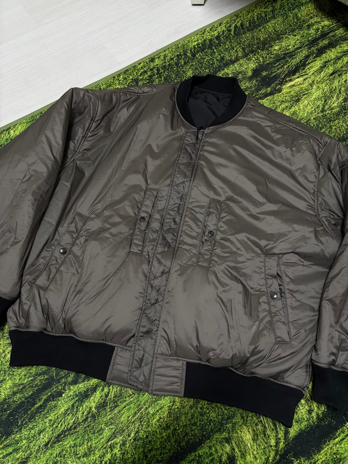 [2]모이프 리버시블 플라이트 자켓 25fw 판매합니다. 상품이미지5