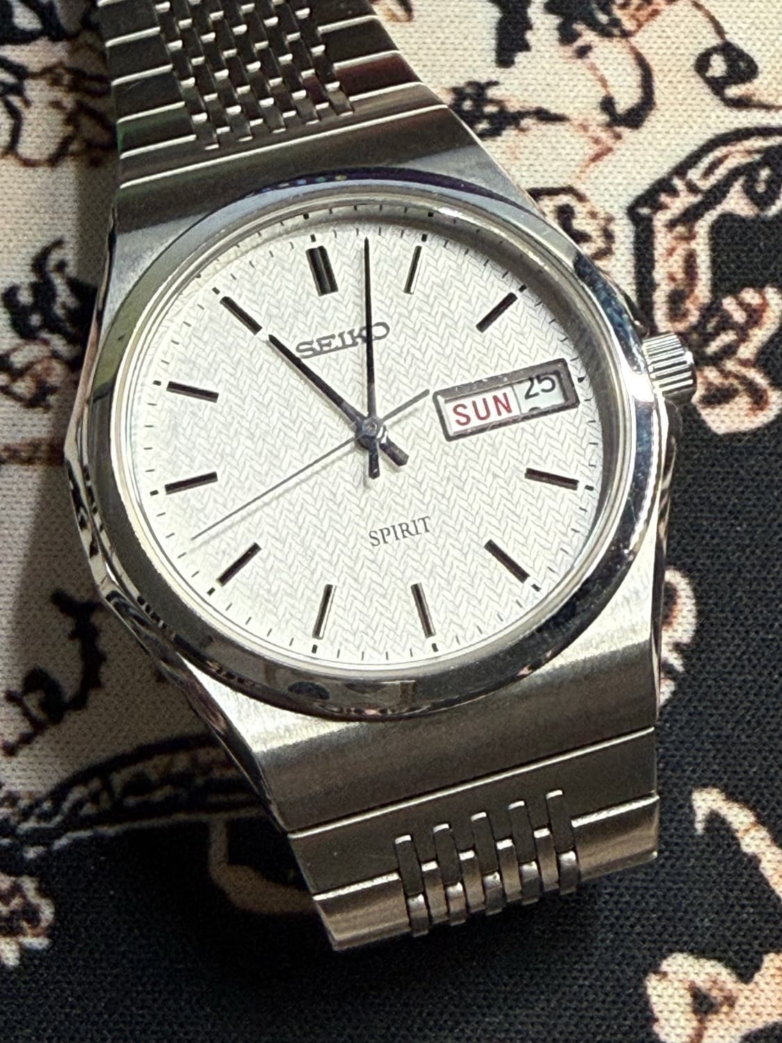 SEIKO 빈티지 쿼츠 시계 상품이미지2