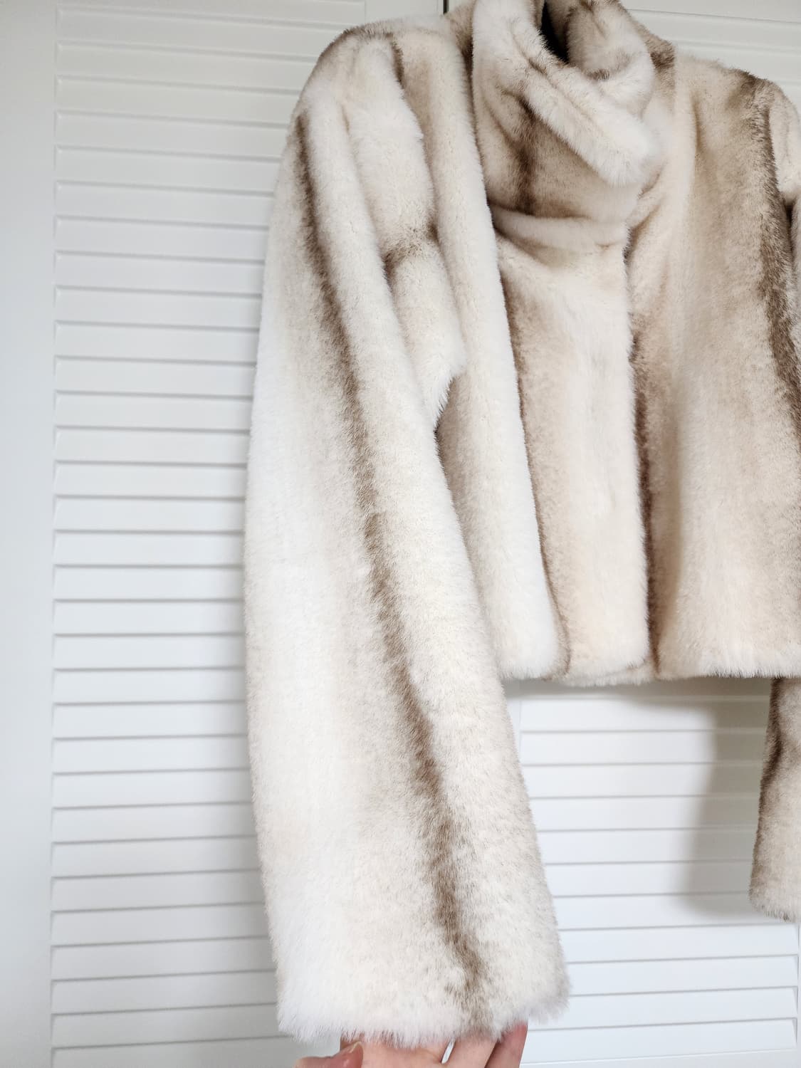 스윔시티 크롭 퍼 쟈켓 상품이미지7