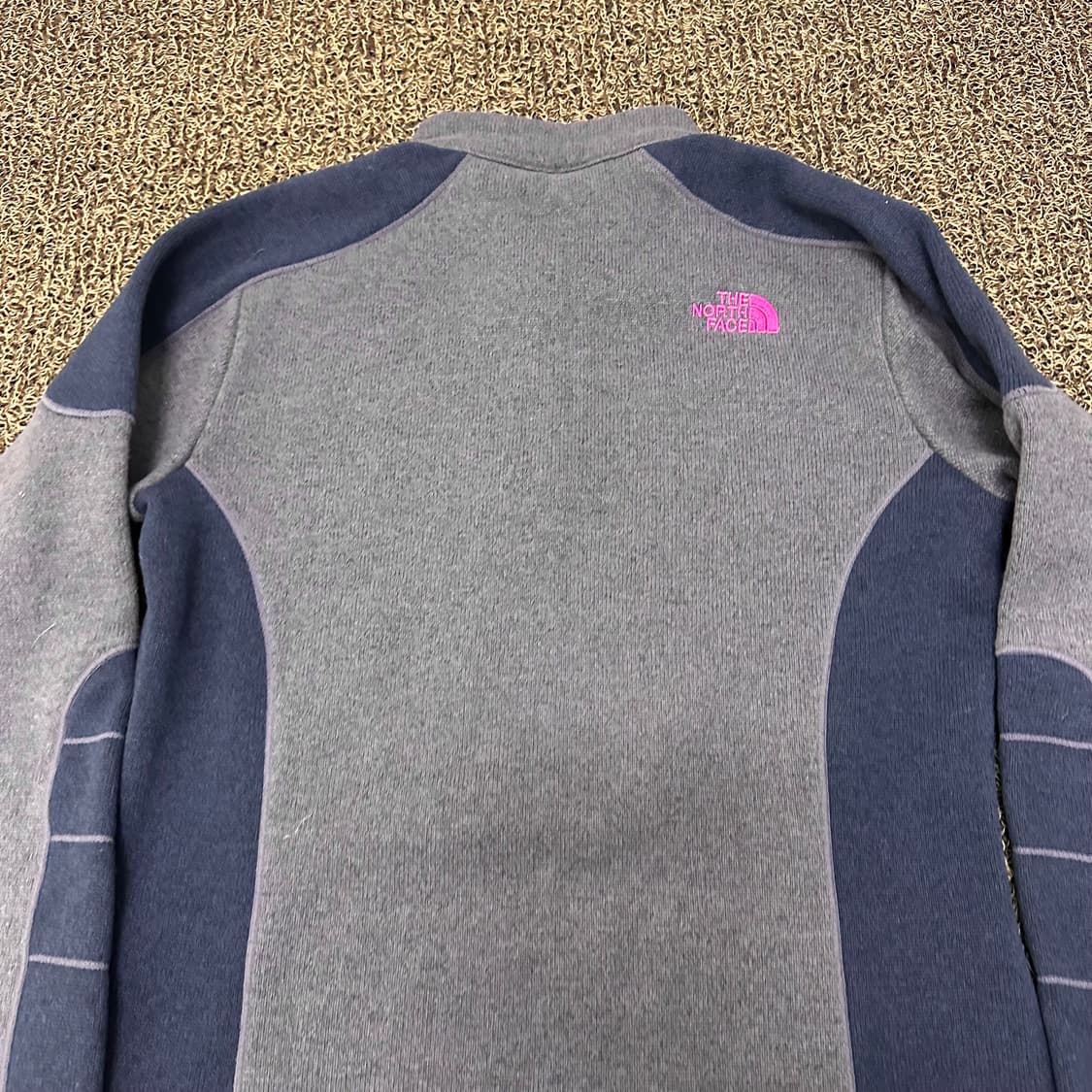 노스페이스 여성 등산복 기모 긴팔티셔츠 95(XL) 상품이미지6