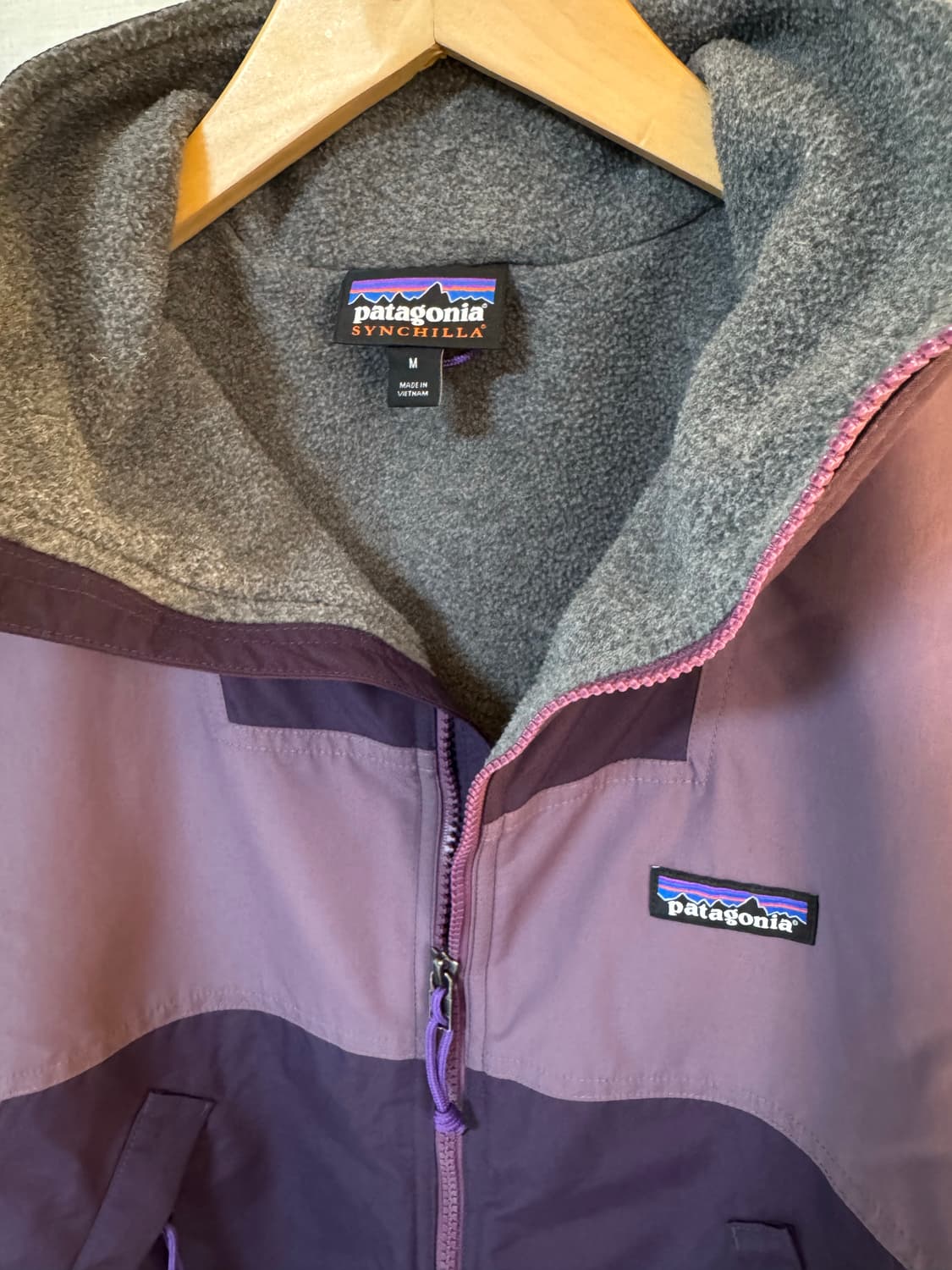 [M]파타고니아 신칠라 쉘드 봄버 자켓 상품이미지4