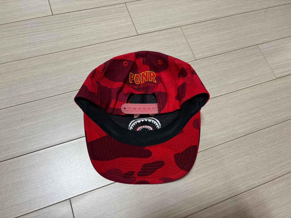 베이프 밀리터리 샤크캡 레드 판매합니다 상품이미지2