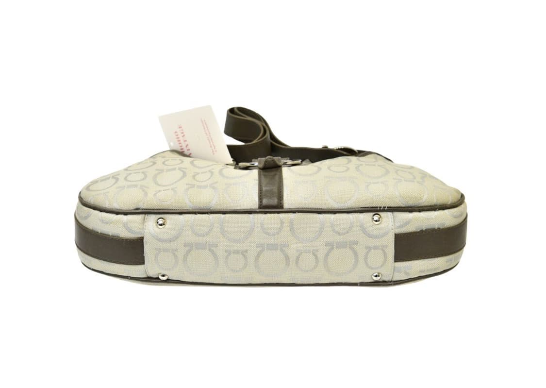 페라가모 자카드 간치니 호보백 (정품) 상품이미지6