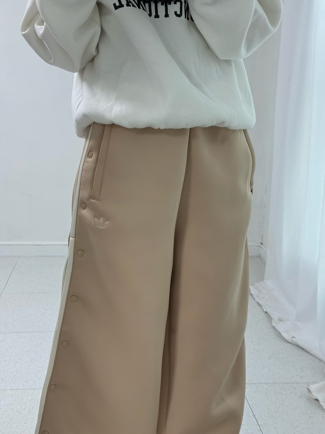 아디다스 베이지 스페이서 팬츠 상품이미지6