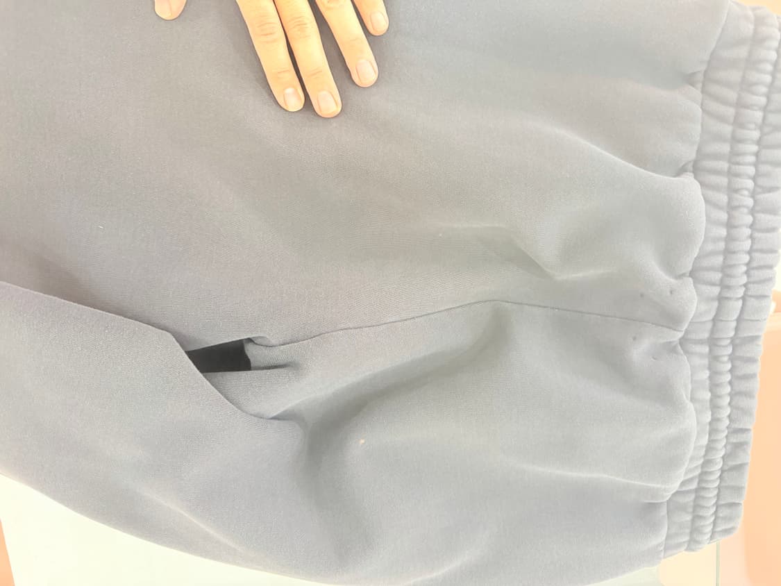 아디다스 피어오브갓 스웻팬츠 상품이미지3