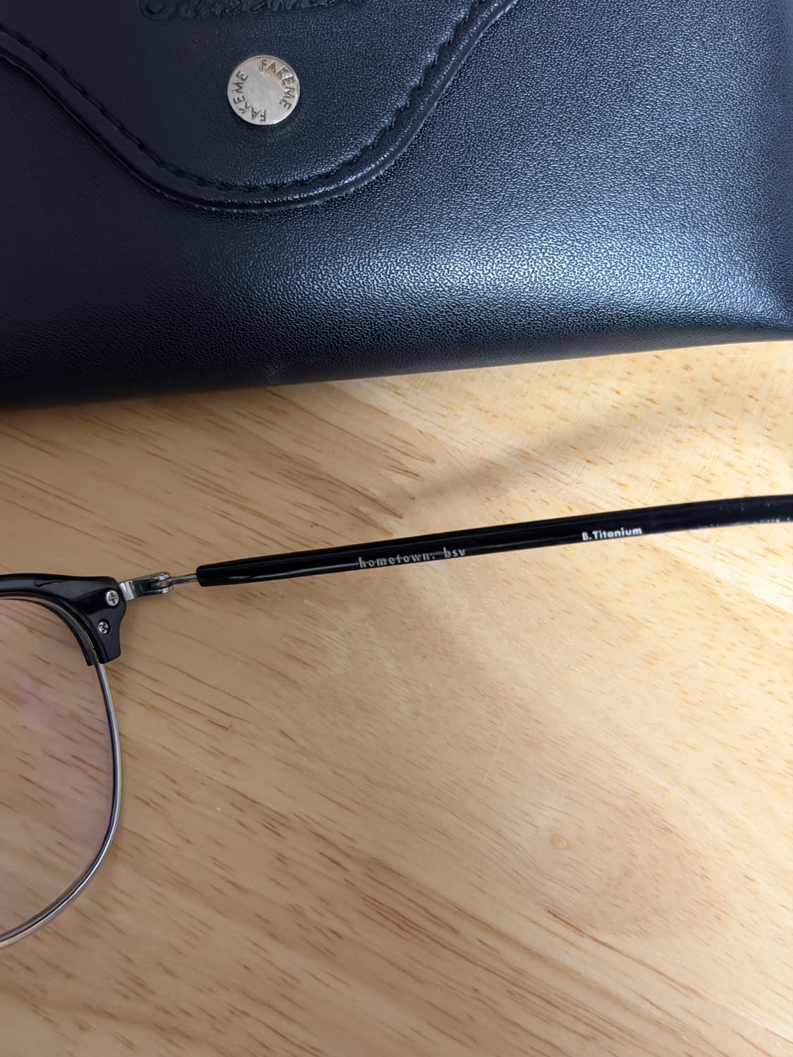 페이크미 hometown 하금테 안경 판매합니다. 상품이미지5