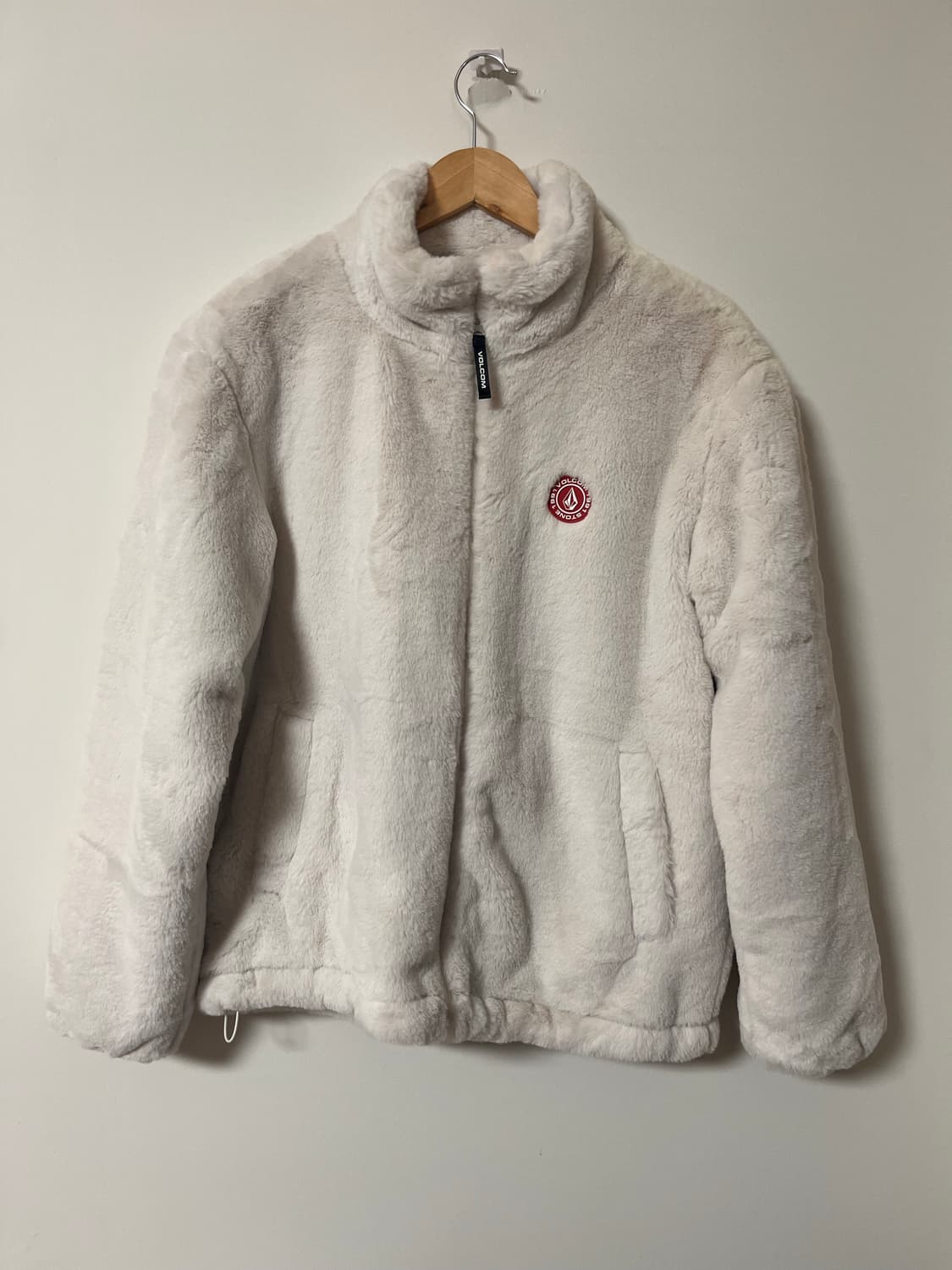 volcom 퍼 집업 상품이미지2