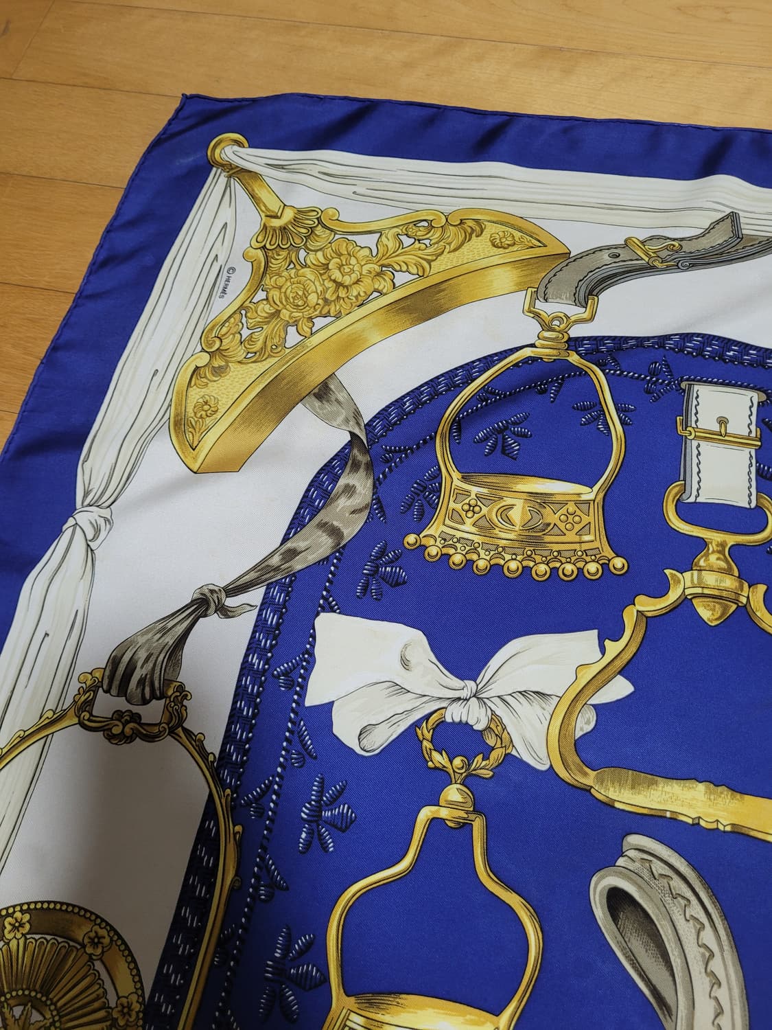 정품 에르메스 까레 실크 스카프 상품이미지10