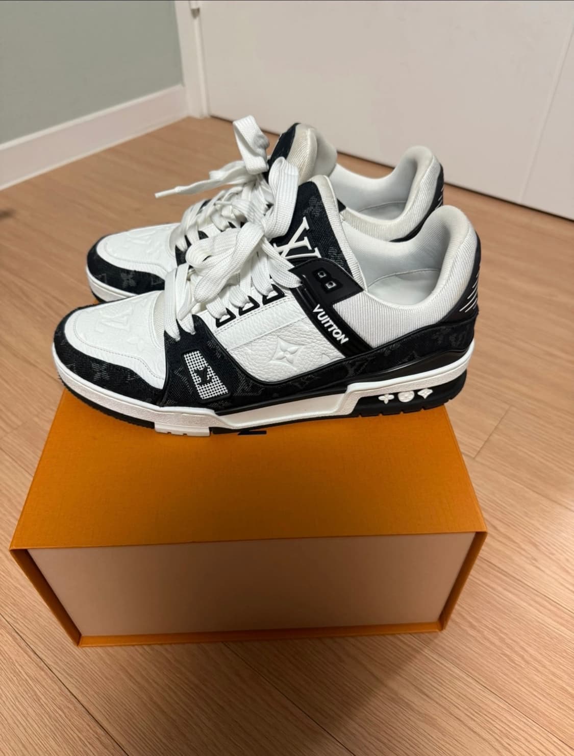 루이비통 트레이너 8.5 상품이미지3