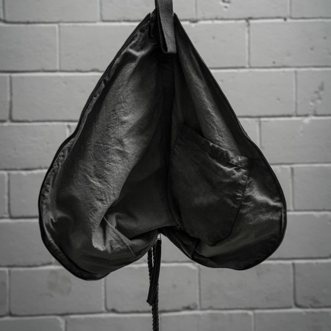 [OS] Lcbx Body bag (Carbon dyeing) 상품이미지3