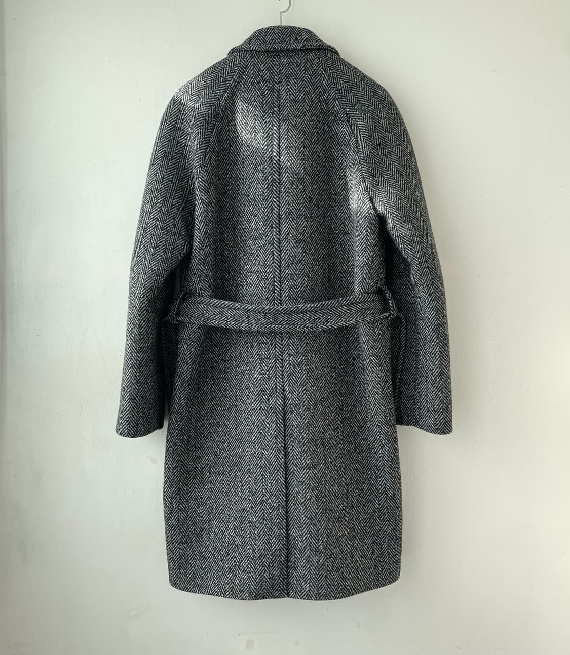 산드로옴므 23fw 헤링본 발마칸 코트 상품이미지3