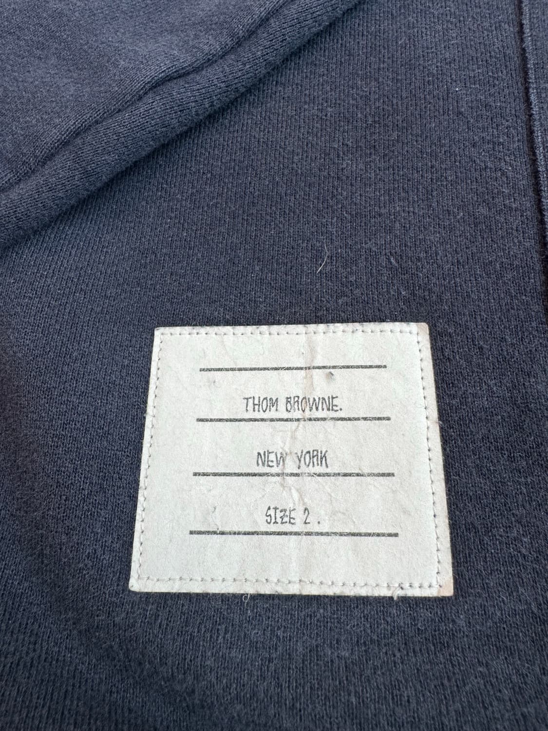 [정품] 톰브라운 사선 맨투맨 2사 상품이미지2