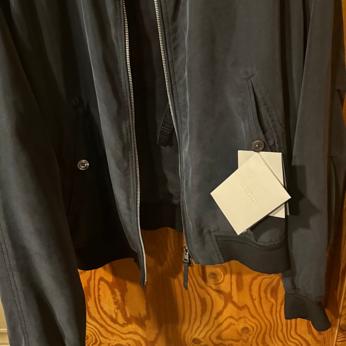 톰포드 100% 실크 스웨이드 봄버 자켓  상품이미지3