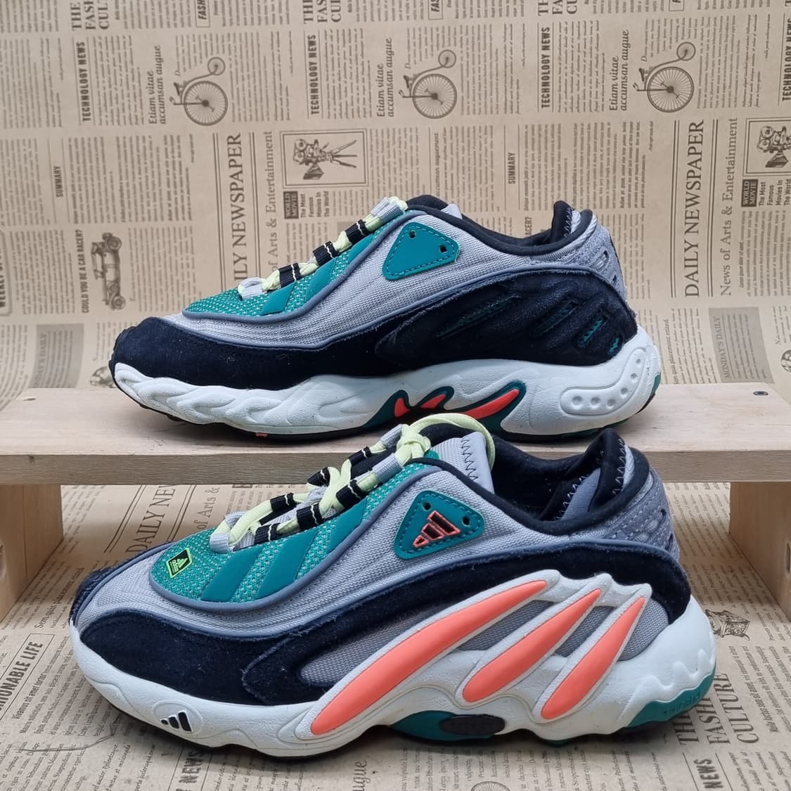 아디다스 FYW98 운동화 225 상품이미지1