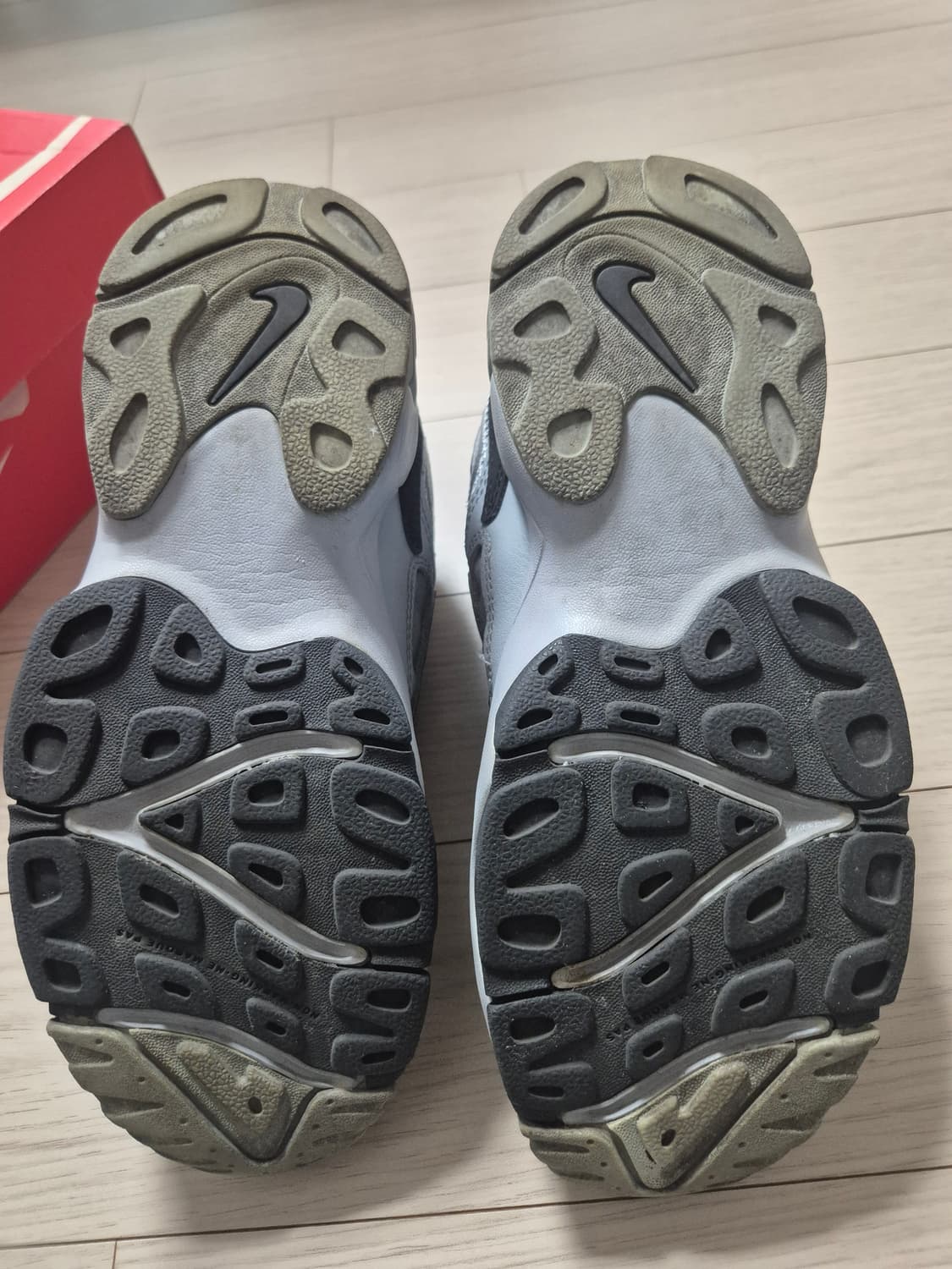 나이키 에어 스피드 터프 235 상품이미지5