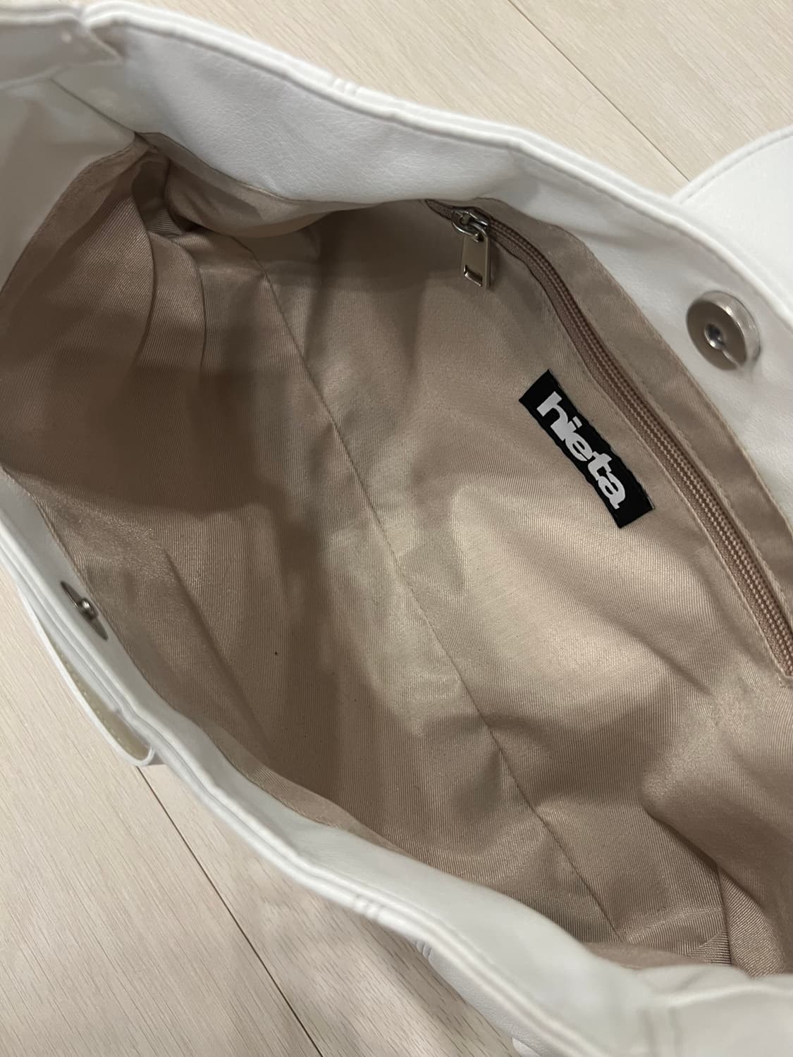 히에타 니타 백 가방 오프 화이트 Nita Offwhite 상품이미지10